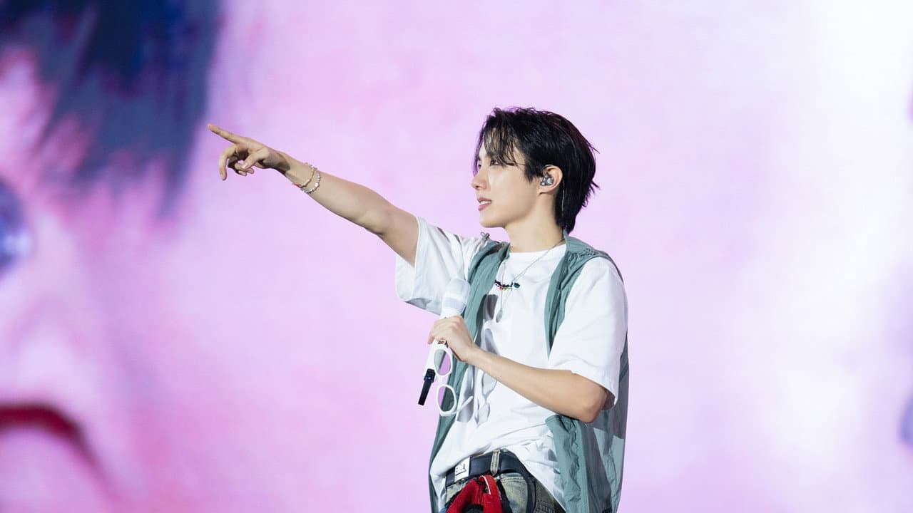 j-hope TOUR 'HOPE ON THE STAGE' THE MOVIE