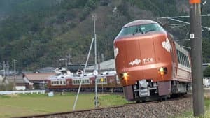 JR West's New and Improved Limited Express Yakumo