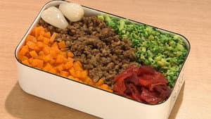 Triple Curry Soboro Bento & Saba Katsu Bento
