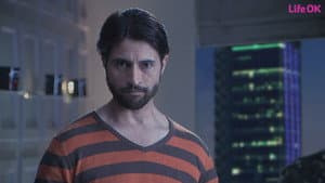 Vikram Rebukes Shobha