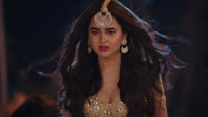 Prathna Stages an Accident