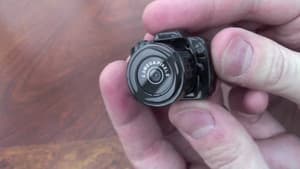 Y3000 - The Smallest 720p Camcorder In The World (in 2011)