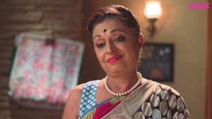 Dadi Tries to Reconcile With Yug