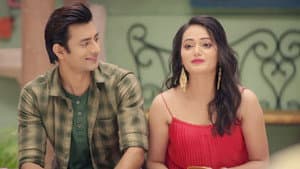 Suhana Flirts With Omkar