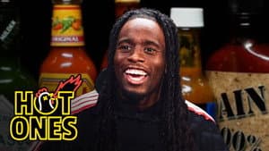 Kai Cenat Calls Sean a Liar While Eating Spicy Wings