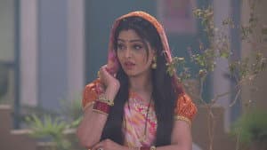 Baba Hadbadanand Swaps Vibhuti and Angoori's Souls