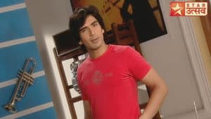 Samrat Requests Gunjan to Sing