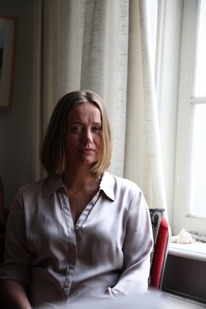 Suzanne Raes