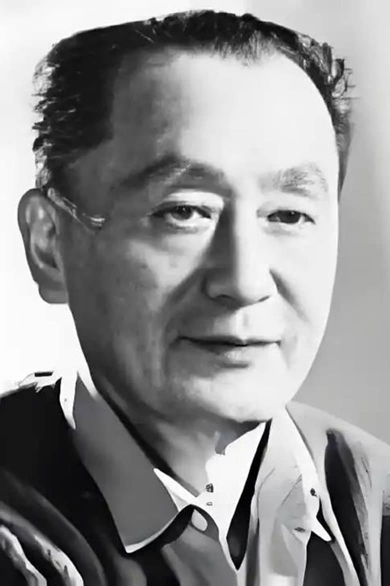 万超尘