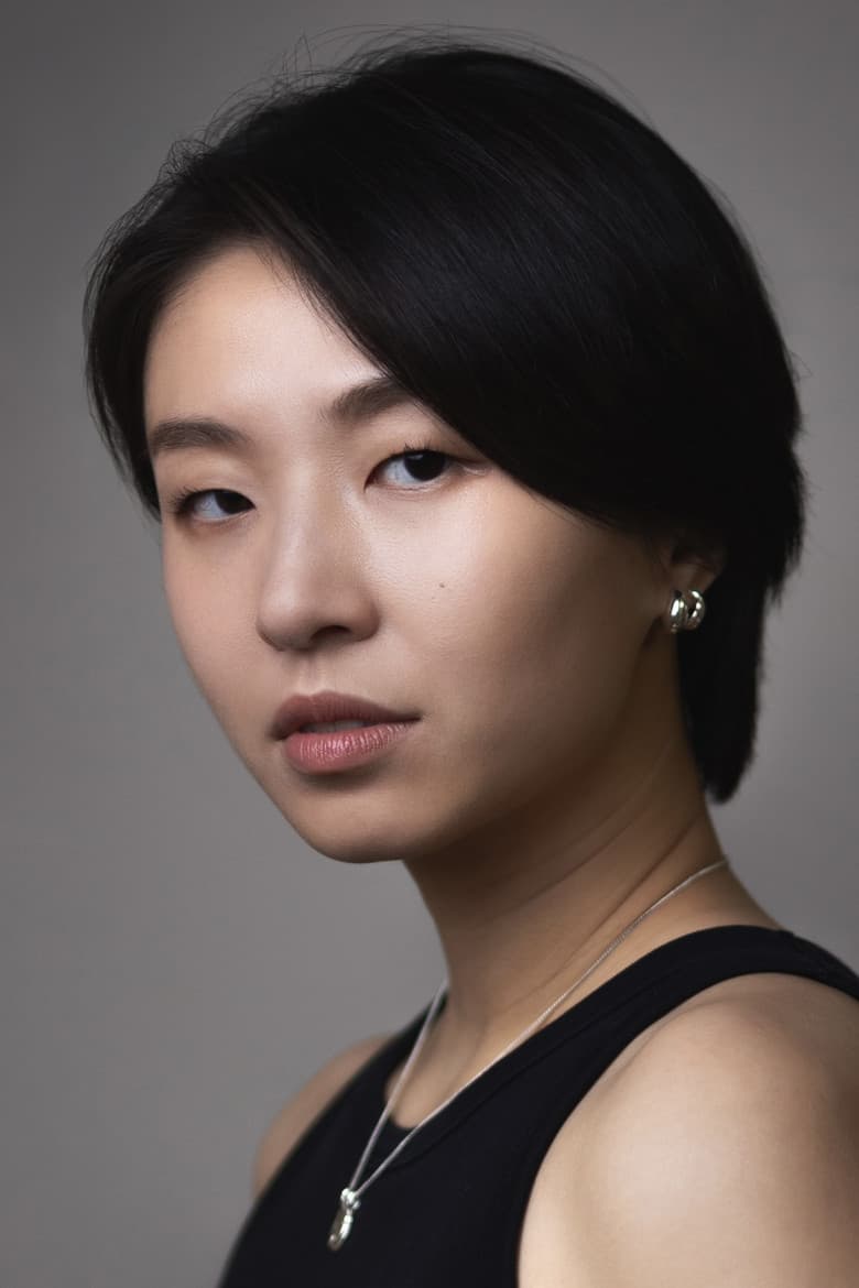 Samantha Lee