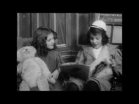A Little Girl Who Did Not Believe in Santa Claus (1907) Edison