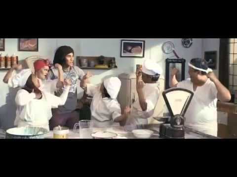 Madre (2013) Trailer [Vino G. Bastian, Laura Basuki, Didi Petet, Titi Qadarsih]