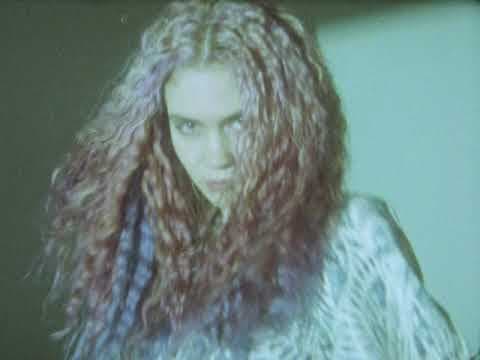 Flaunt Film | Grimes
