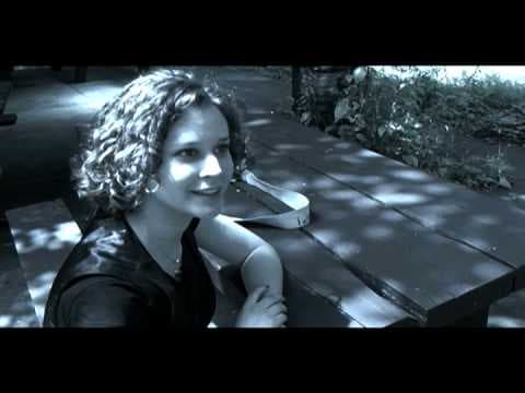 Blood Red Moon- trailer