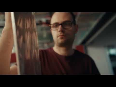 Trailer 2