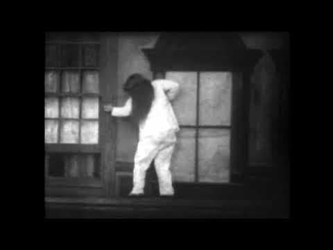 Betrayed by a Handprint (1908) AM&B