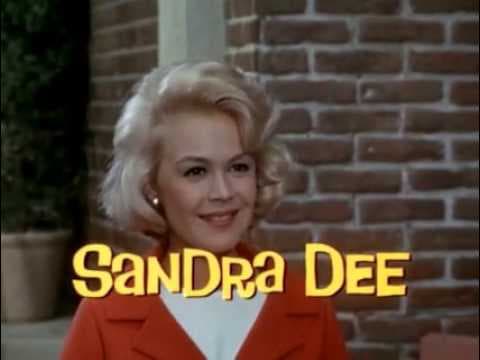 That Funny Feeling (1965, official trailer)