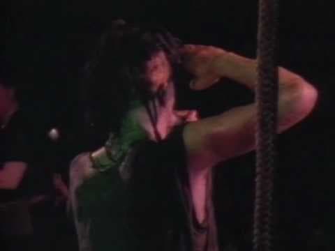 Skinny Puppy - Deep Down Trauma Hounds [Live]