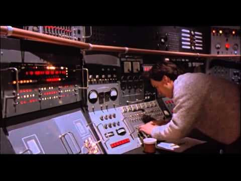 Trailer 2