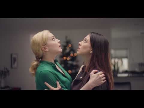 Season of Love: Meet Iris and Mardou
