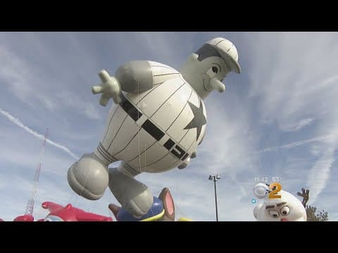 Macy's Balloons Take Test Flight