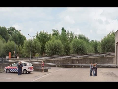 TUSSEN 10 EN 12 - Officiële NL trailer