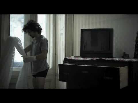 valakinek a valamije / somebody's something - TRAILER