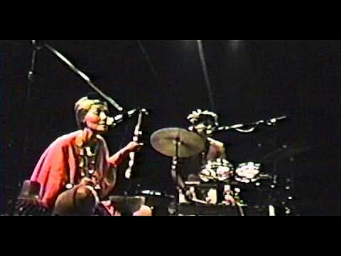 PETROGLIFO 1982