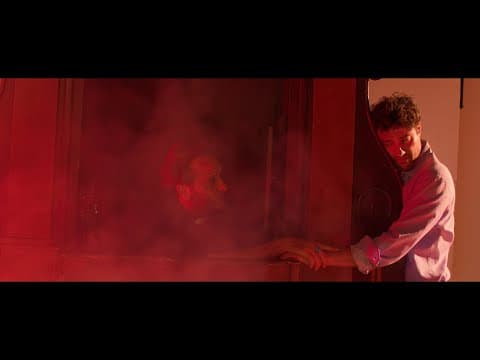 ASPETTANDO LA RIVOLUZIONE - Trailer (ITA)