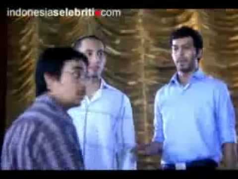 XL Extra Large antara Aku, Kau dan mak Erot Trailer